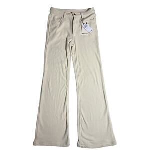BNWT Women’s Lightweight Stretch Corduroy Pants by Industry. Color Vanilla Sz 6